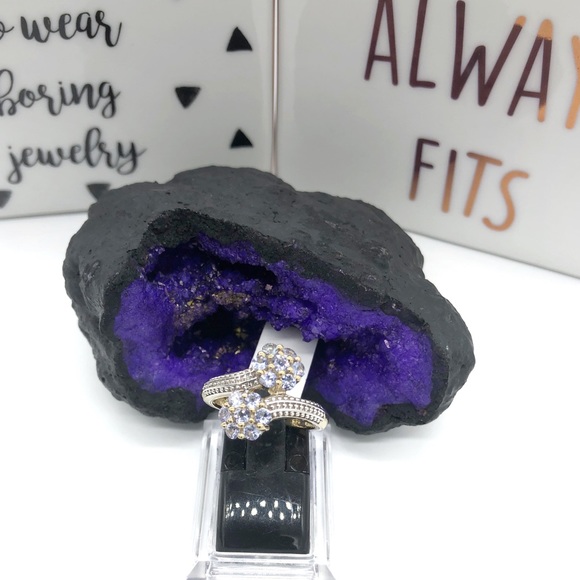 14K Tanzanite Flower Ring Size 7 Purple - Picture 7 of 8